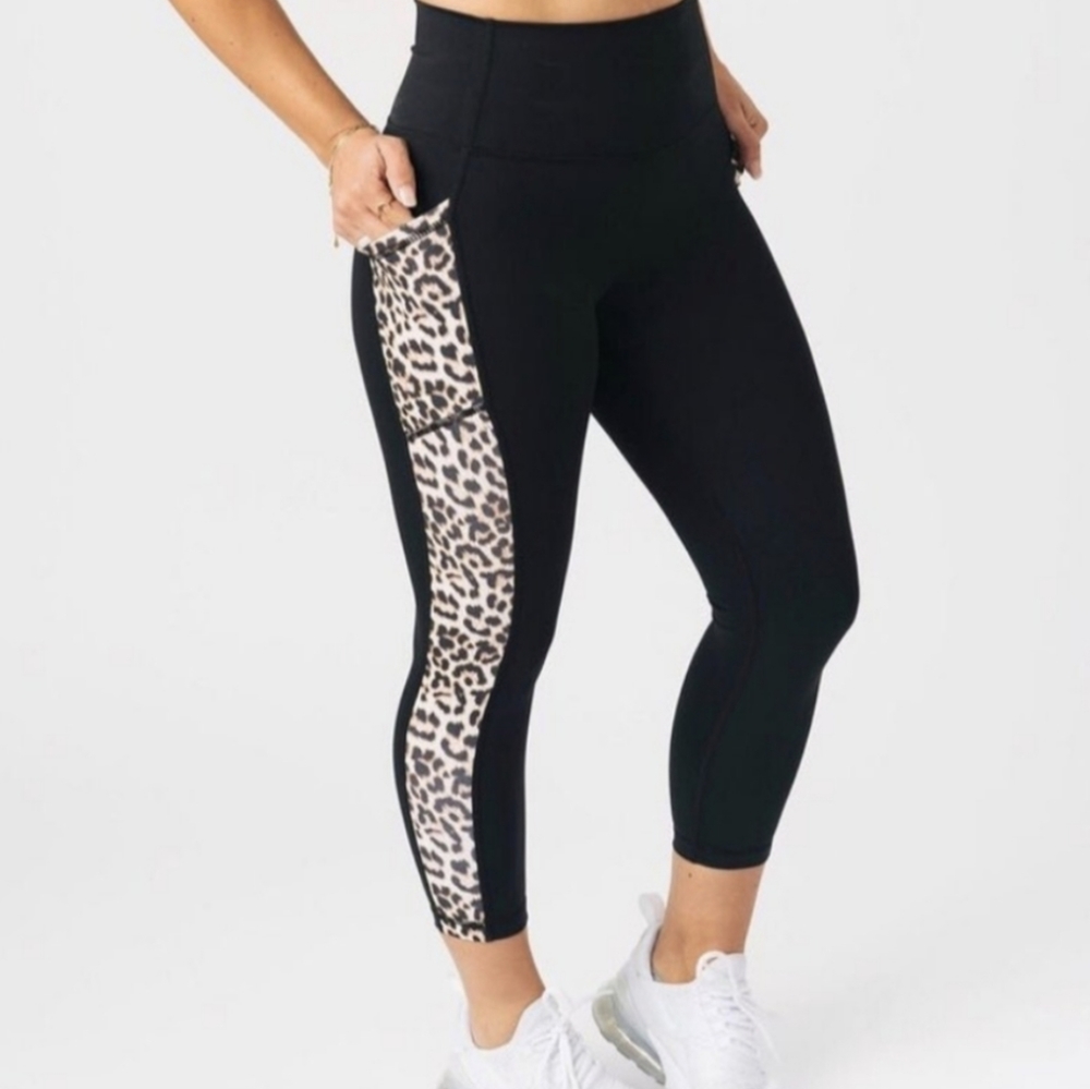 Zyia Active Brilliant High Rise Leopard Print Leggings